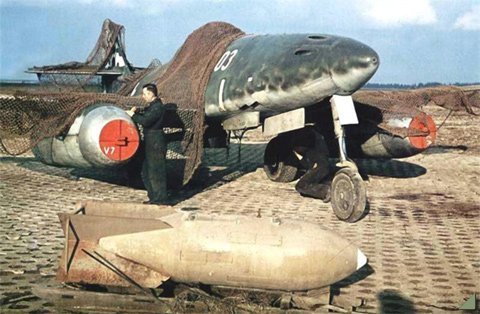 Messerschmitt Me 262 Schwalbe, odrzutowy samolot myśliwski