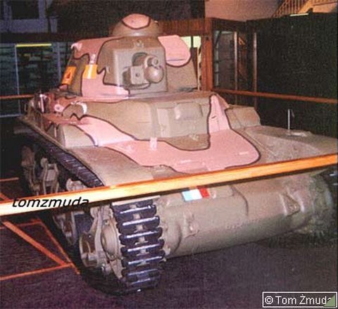 Renault R-35, czołg lekki