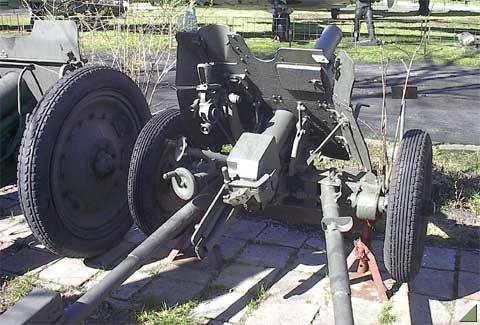 76,2 mm wz. 1943, armata pułkowa