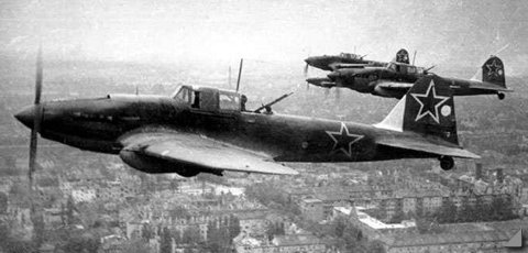 Iljuszyn Ił-2, samolot szturmowy
