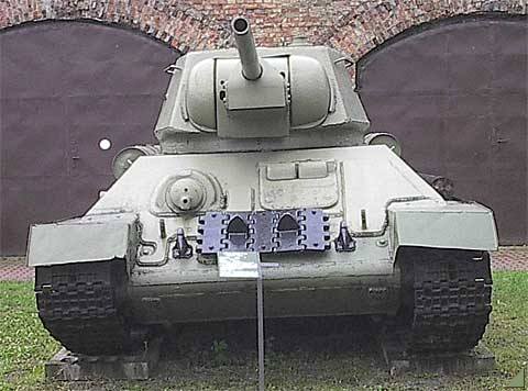 T-34-76, czo??g ??redni