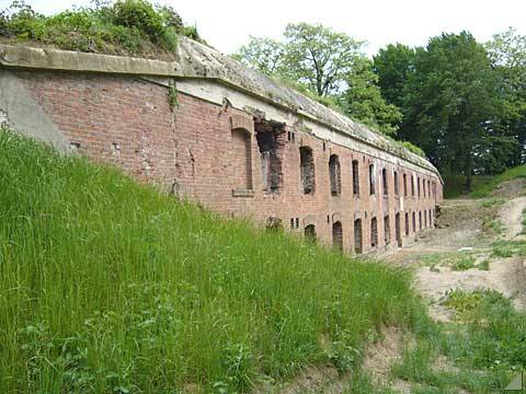 Fort XV Borek, koszary szyjowe