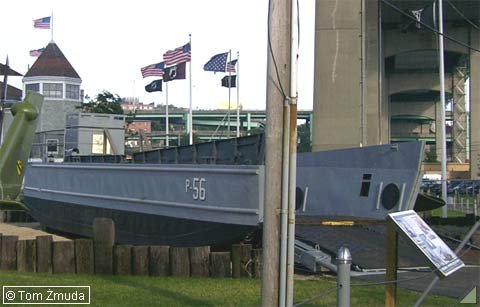 P 56, okręt desantowy